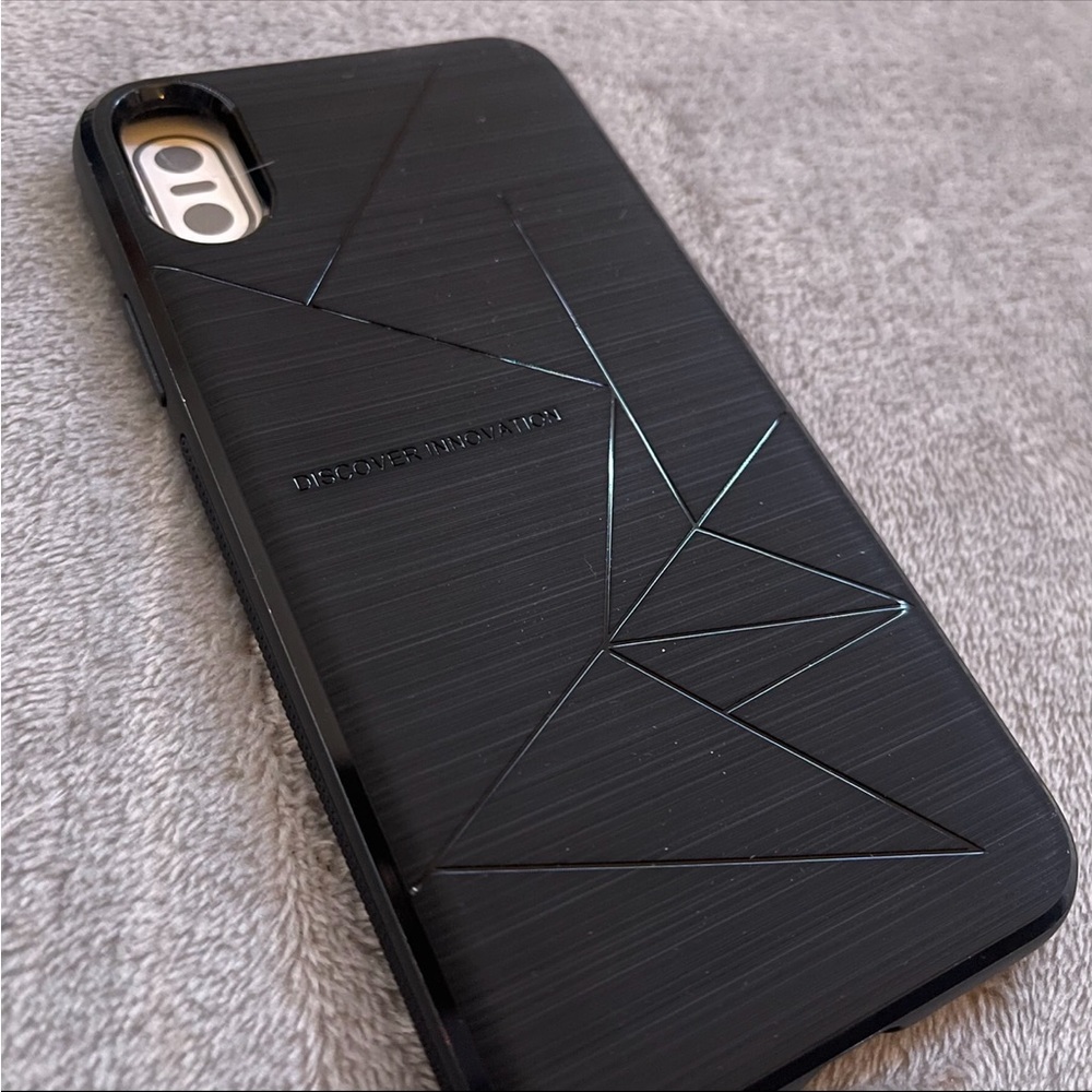 FREE‼️iPhone X/XS black case